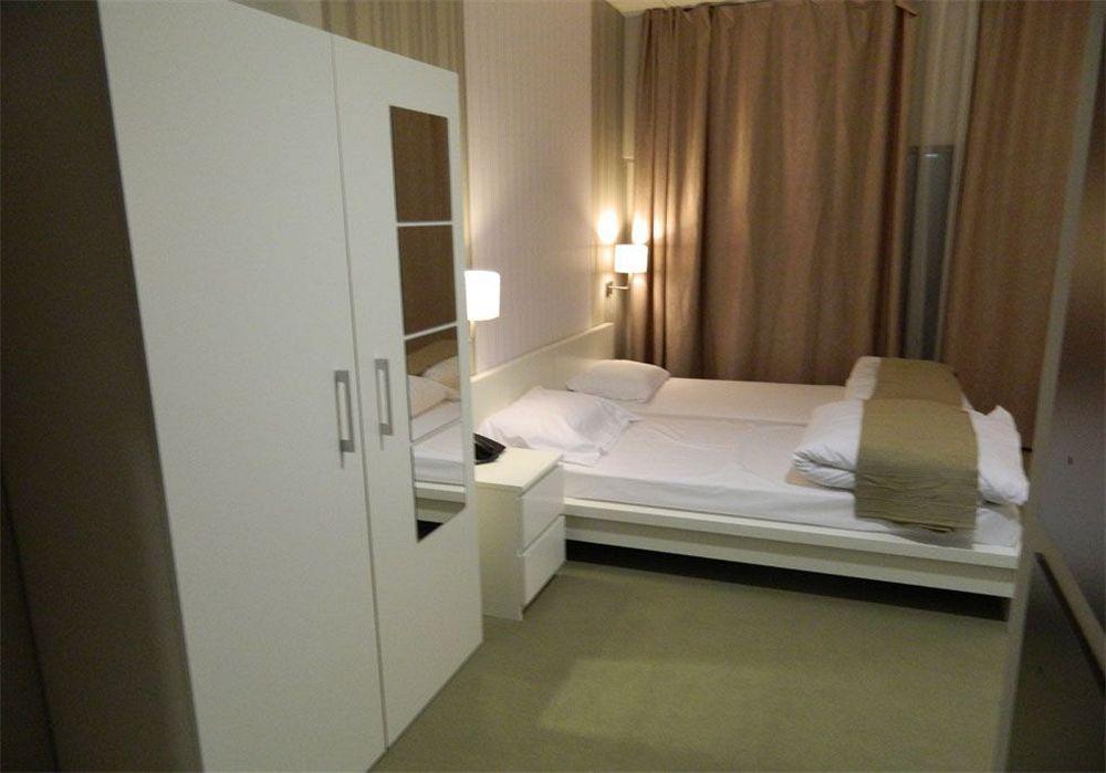 Guesthouse City Central International Üsküp Dış mekan fotoğraf