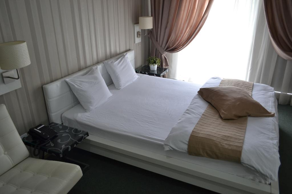 Guesthouse City Central International Üsküp Dış mekan fotoğraf