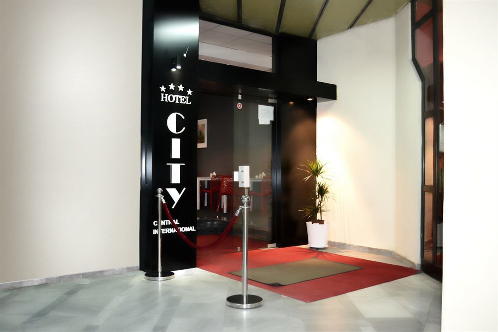 Guesthouse City Central International Üsküp Dış mekan fotoğraf